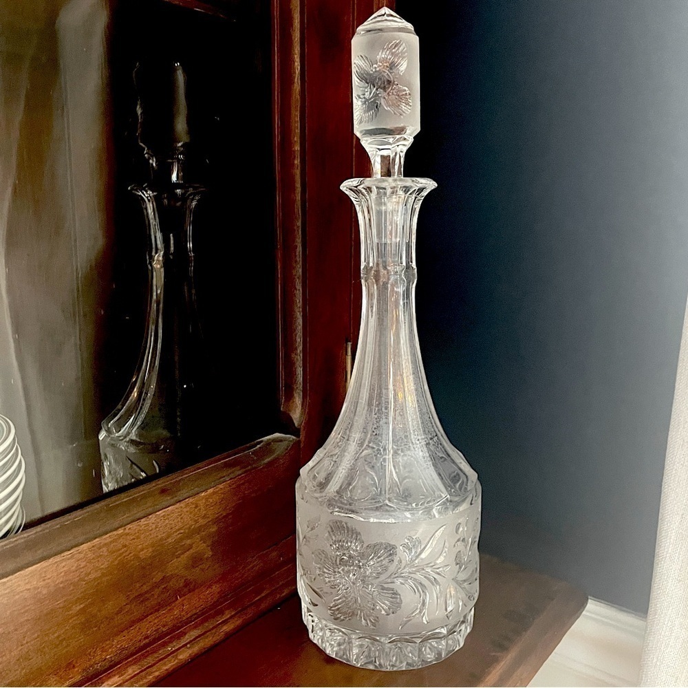 Vintage Etched Glass Decanter, Floral Design and Stopper – Mid-Century Barware